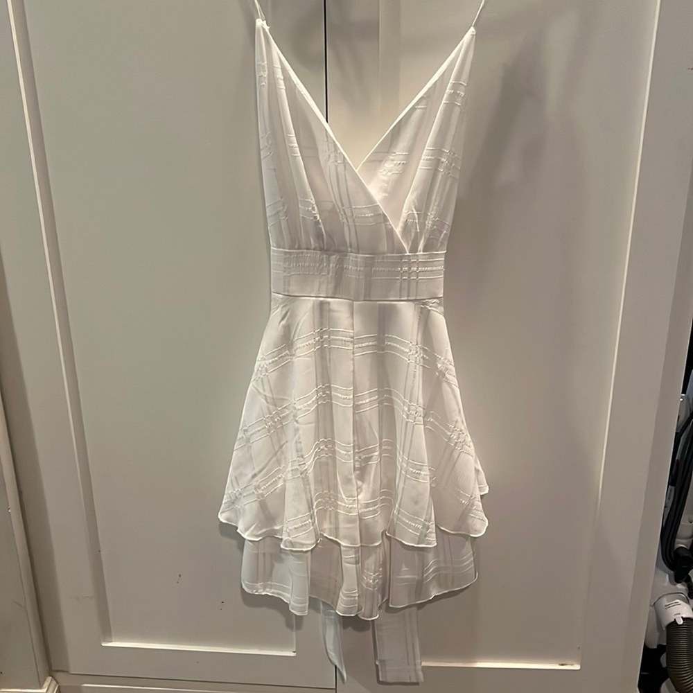 White short dress from simply